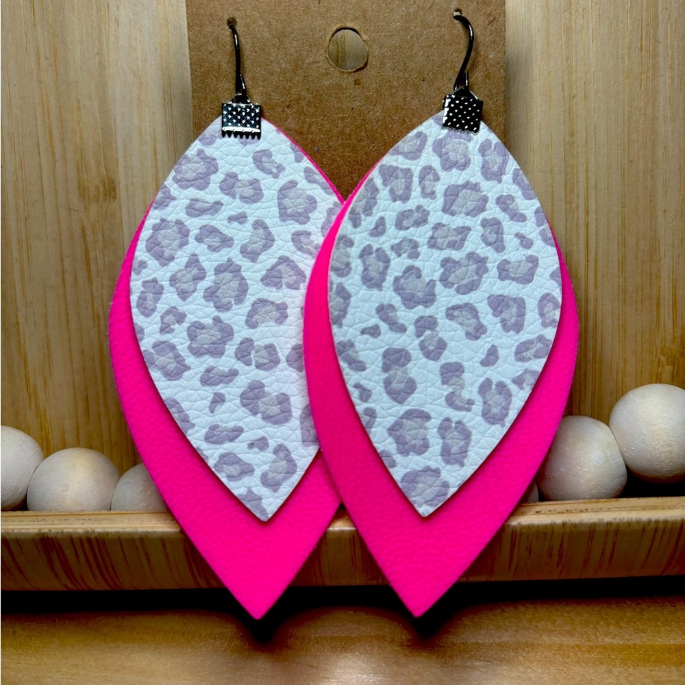 Hot pink leopard earrings